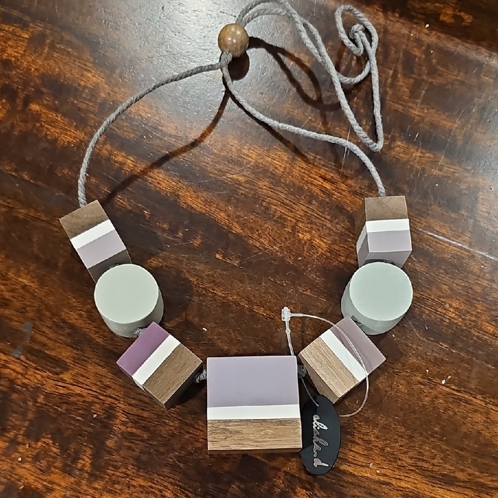 Geometric Wooden Necklace with Pastel Accents